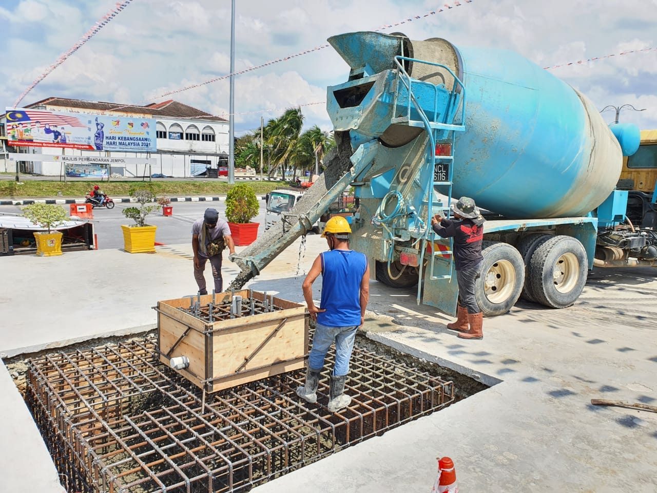 Concrete pour into reinforced billboard foundation
